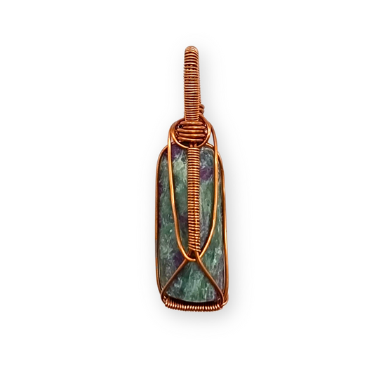 Robijn in Fuchsiet wire wrapped